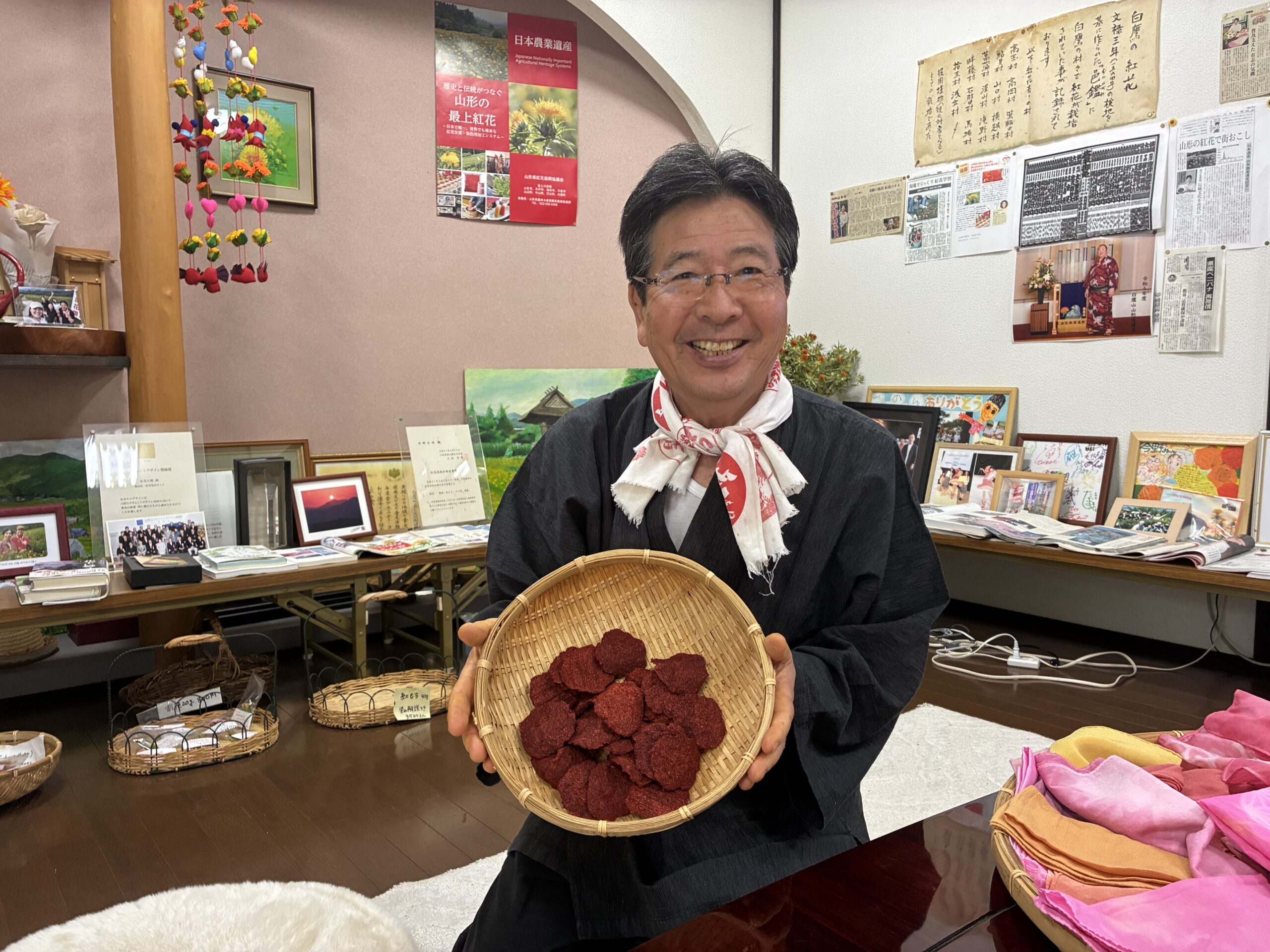 おらんだデパート情報百貨店｜白鷹町の紅花